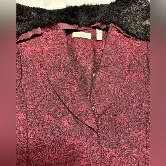 AMANDA SMITH, Brocade Burgundy Two Piece Skirt Suit w/Faux Fur, Size 8, EUC - Picture 4 of 7